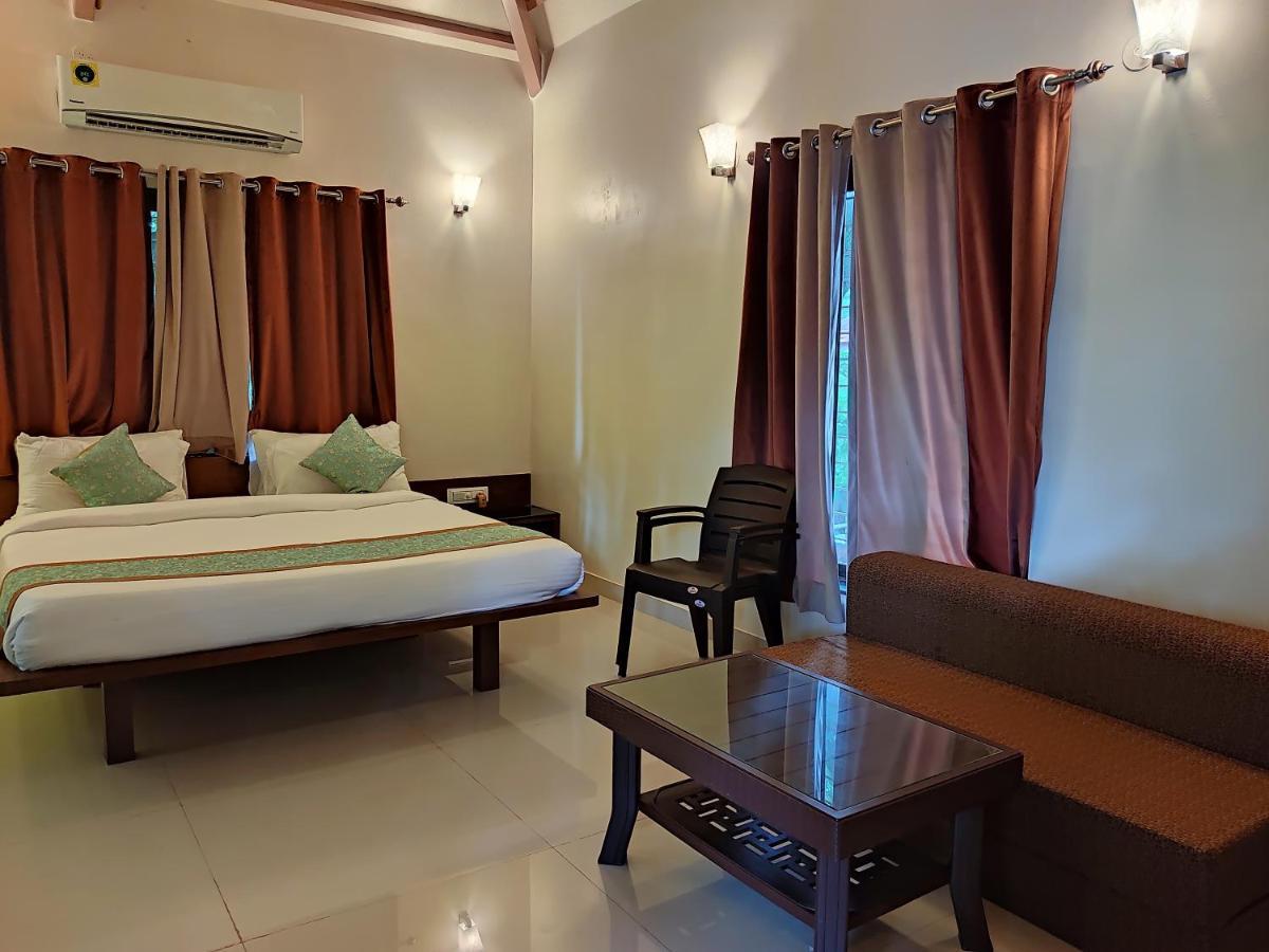 Cocorico Beach Resort Dapoli Exterior photo