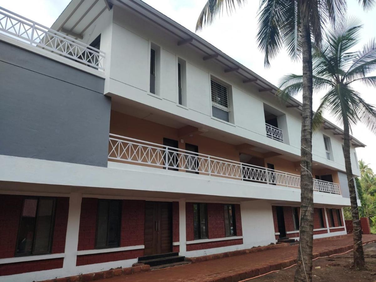 Cocorico Beach Resort Dapoli Exterior photo