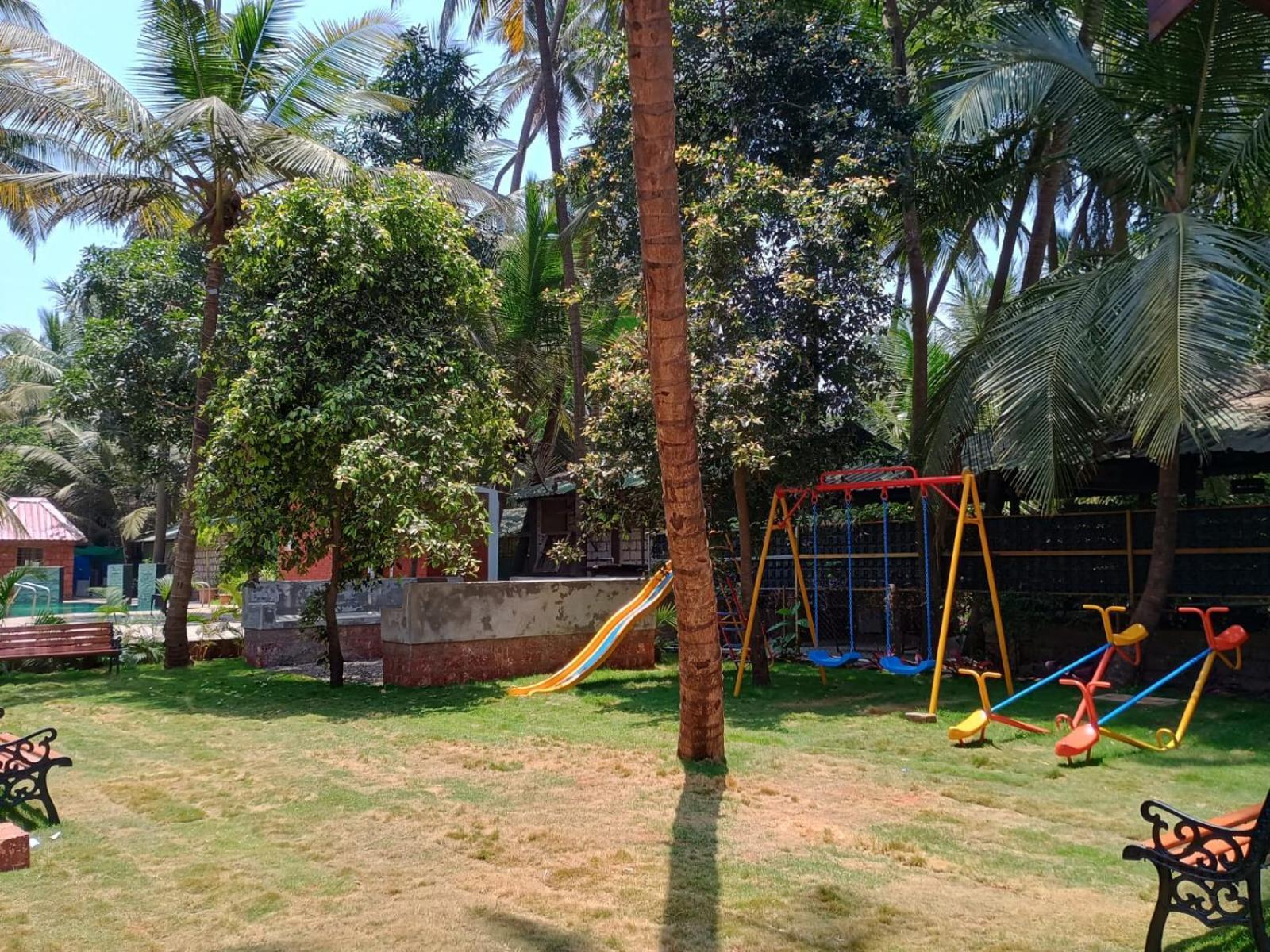 Cocorico Beach Resort Dapoli Exterior photo